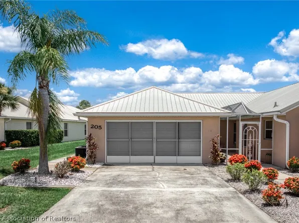 205 Clubhouse Ct, Sebring, FL 33876