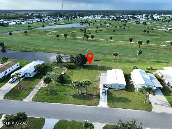 2nd image of 1022 Barefoot Cir