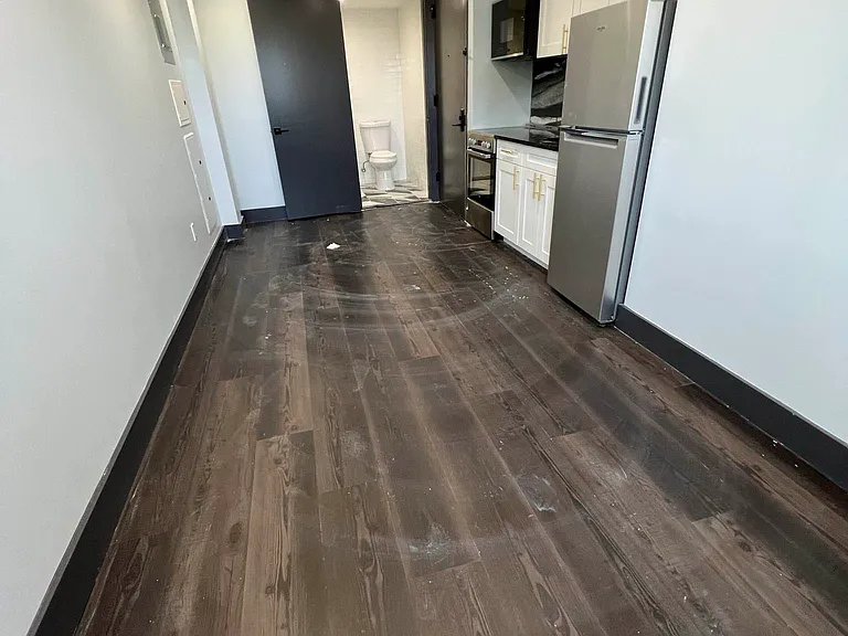 870 New York Ave #8 — Photo 6