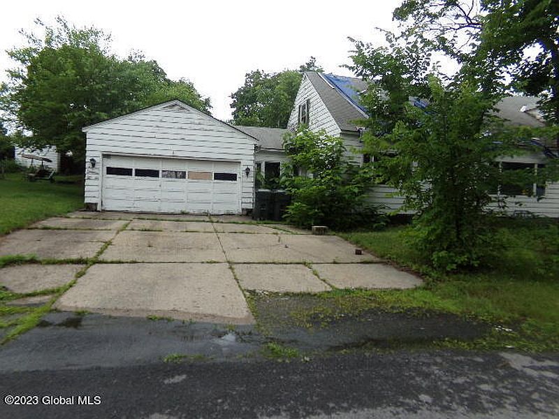 2nd image of 15 Conliss Avenue