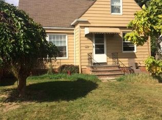 1456 Orchard Hgts Dr, Cleveland, OH 44124