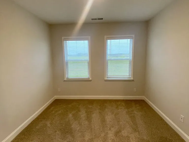5765 Crevice Dr — Photo 4