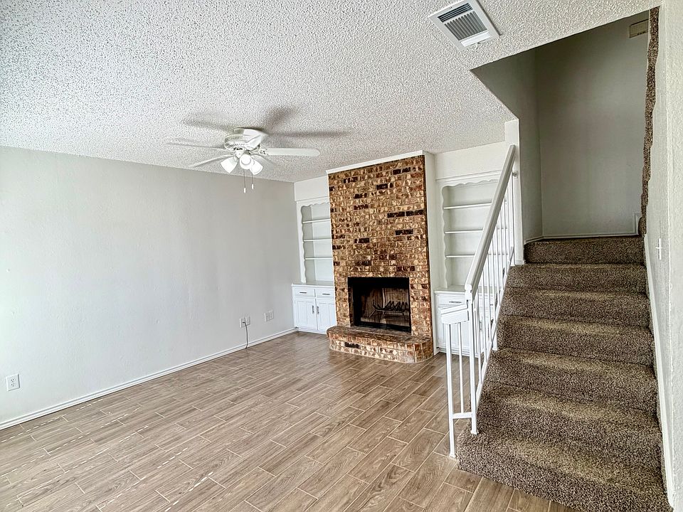1st image of 2709 Meadow Park Dr APT A