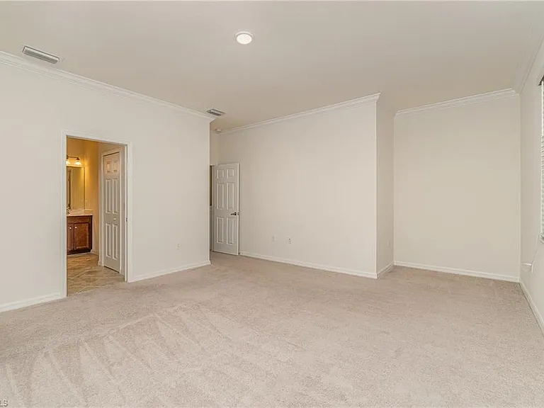 2740 Blossom Way — Photo 24