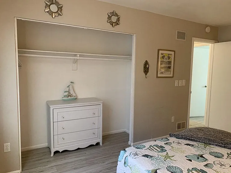 2000 Pellam Blvd — Photo 12