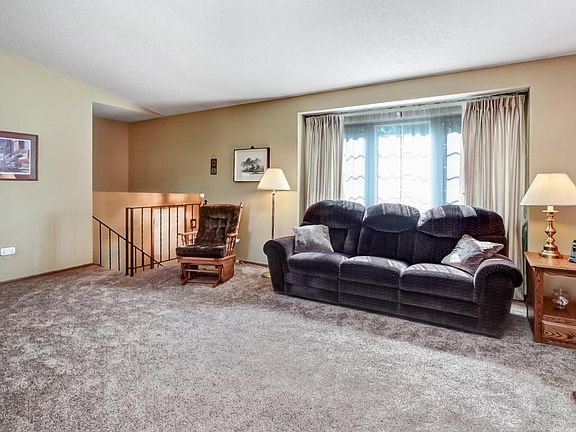 4th image of 2393 Heath Ave N