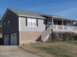 8465 Bay Run Dr, Hixson, TN 37343