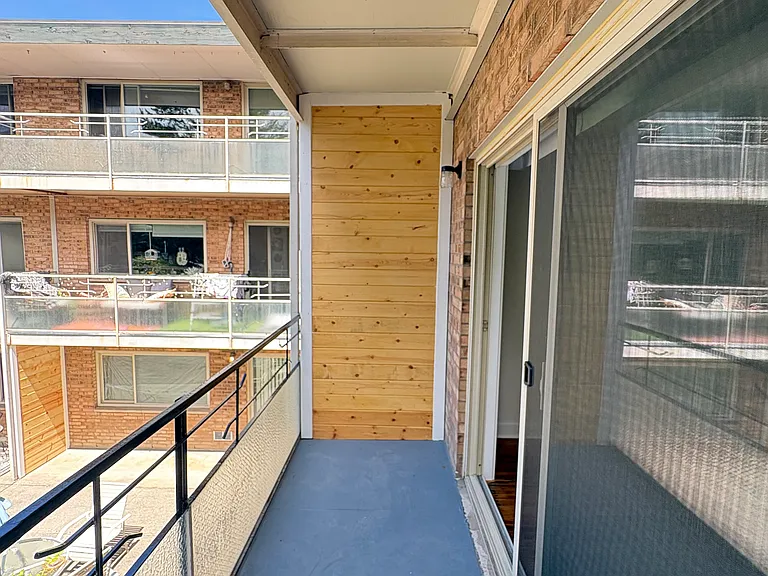 2345 Minor Ave E #9 — Photo 14