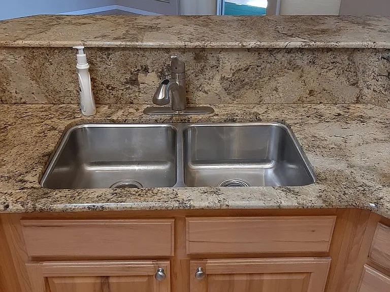 2424 N Leah Ln — Photo 12