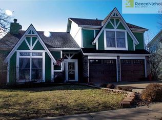 22711 W 49th Ter, Shawnee, KS 66226