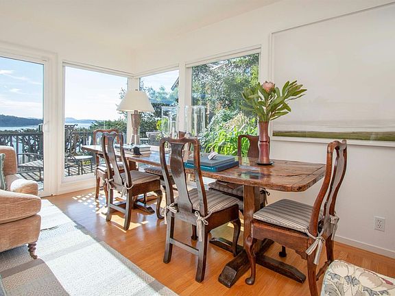 3rd image of 30 Linda Vista Ave