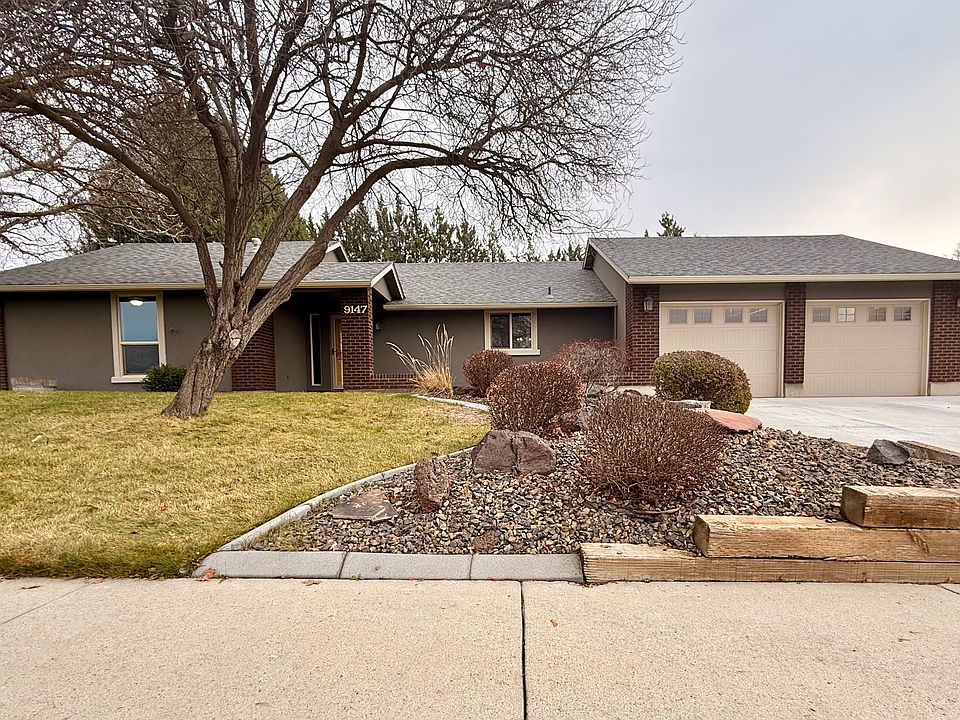 1st image of 9147 W Maple Hill Dr