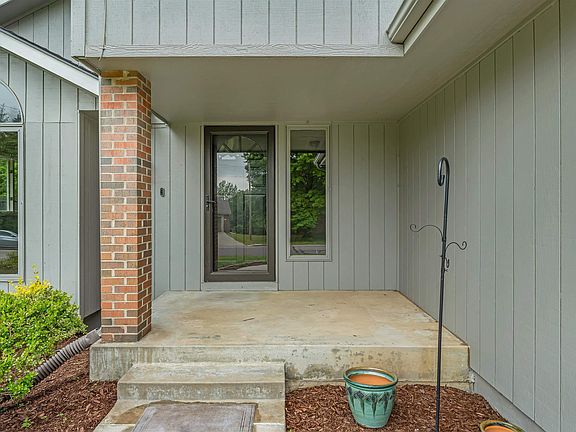 5th image of 3939 SW Nottingham Rd