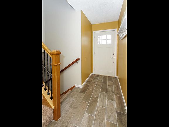3rd image of 18065 Echo Dr