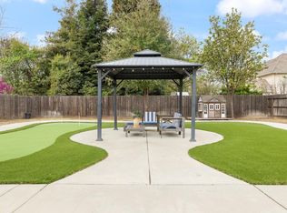 638 Blackwood Ave, Clovis, CA 93619