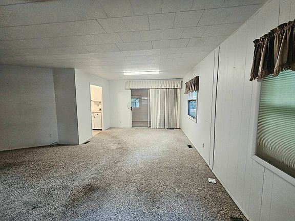 5th image of 1922 Laura St #3