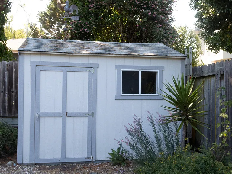 310 Alma Ln — Photo 32