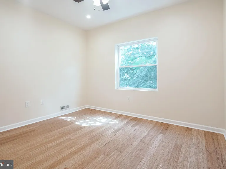 2612 Titan St — Photo 7