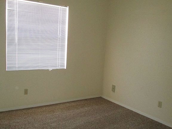 5th image of 592 Bartlett Dr APT 403