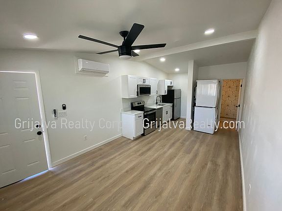 4th image of 2924 N Winstel Blvd #B