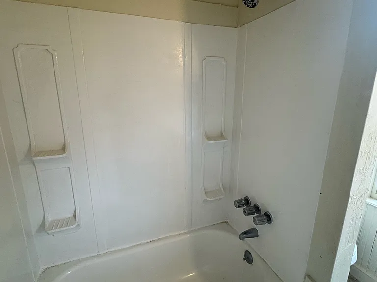 320 S Queen St #2 — Photo 11