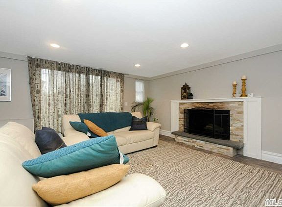 4th image of 194 Hazelwood Dr