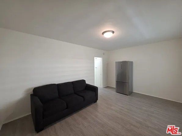 1433 Brockton Ave APT 9, Los Angeles, CA 90025