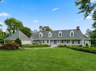 35 Hunting Ridge Ln, Wilton, CT 06897