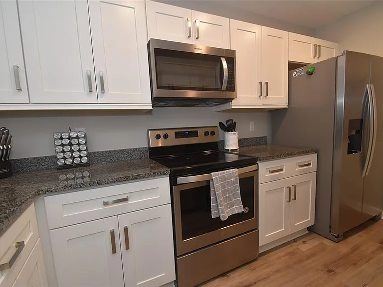 1720 Glenhouse Dr #GL427 — Photo 3