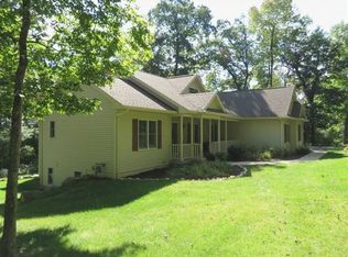 3030 N Whitetail Ln, Janesville, WI 53545