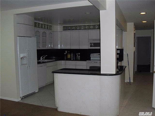 1st image of 214-07 Waters Edge Dr