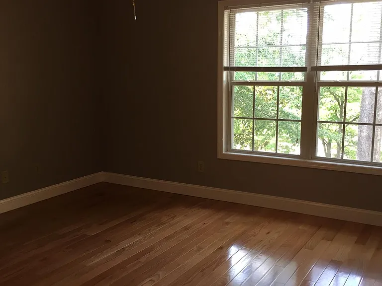 303 Walnut St — Photo 7