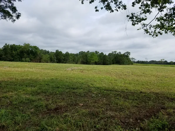 205 Gwynn Rd, Lebanon, TN 37090