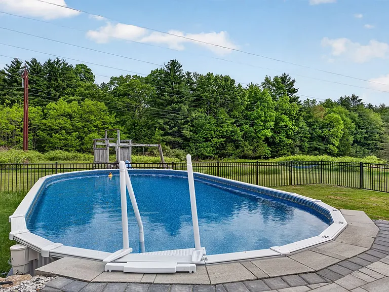 9 Stephen Dr — Photo 40