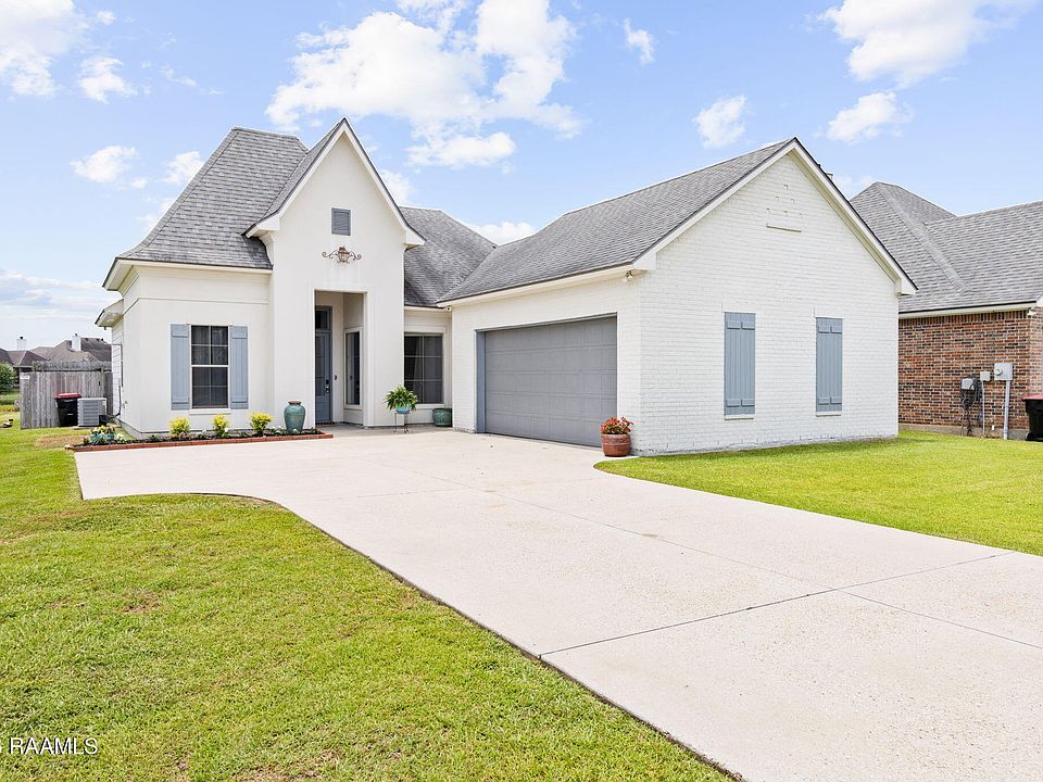 1st image of 115 Meadow Gate Dr