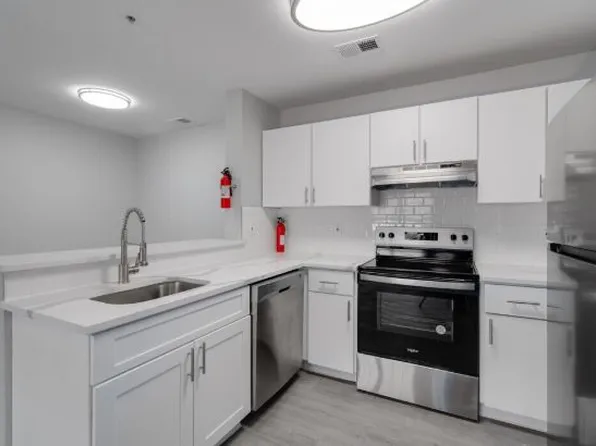 228 W 4th St #3A, Wilmington, DE 19801