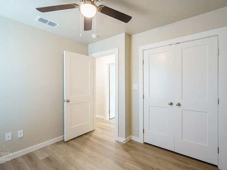6120 Princess Ln — Photo 18