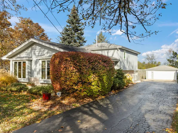 3068 Hickory Rd, Homewood, IL 60430