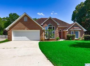 2701 King Arthur Ct SW, Decatur, AL 35603