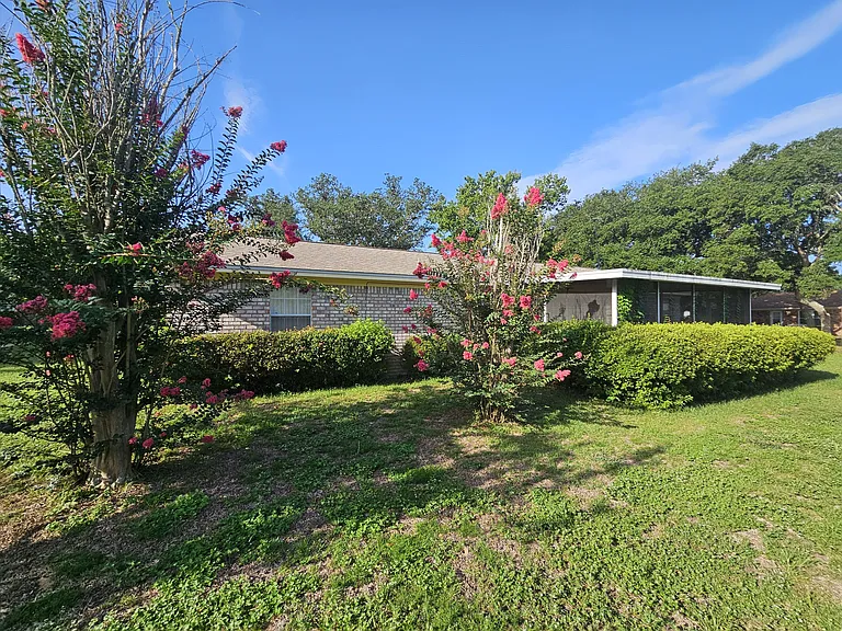 7854 Pleasant Oaks Ave — Photo 28