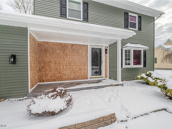 3rd image of 336 S Colonial Dr
