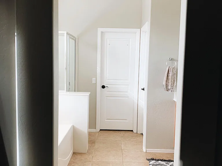 13547 W Country Gables Dr — Photo 12