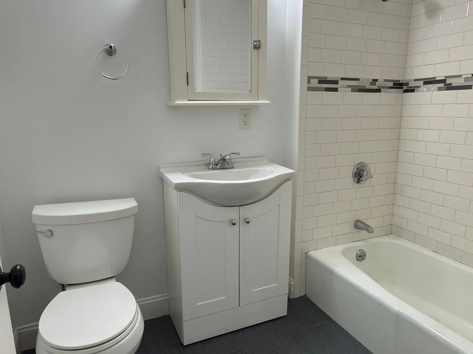 1 bed, $2,200 — Photo 4