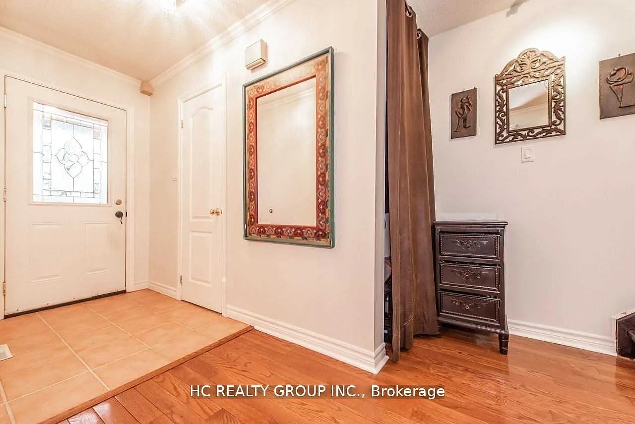 5 bed, $4,000 — Photo 4