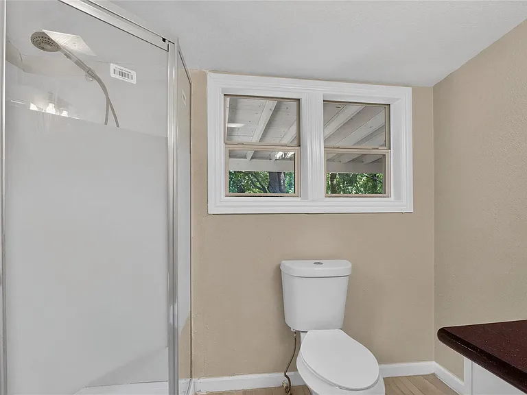5110 FM 1765 — Photo 24