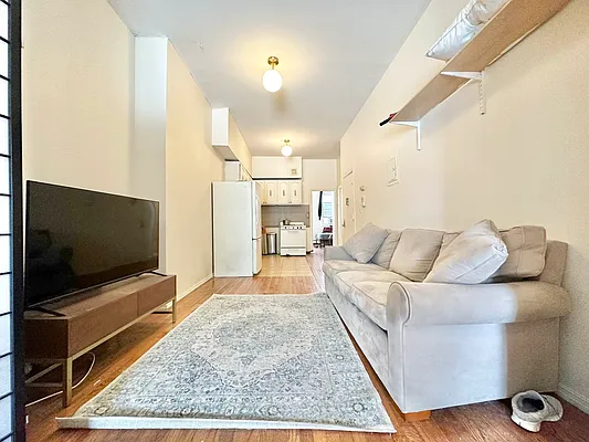 Rented by Doorway NYC, LLC | media 18