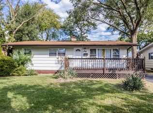 14 Arrowhead Dr, Thornton, IL 60476