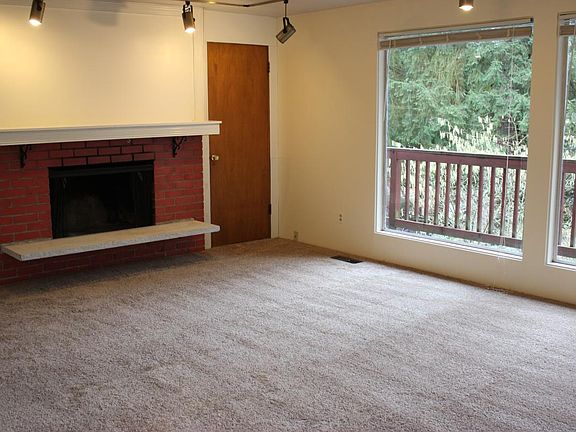 Living Room upstairs