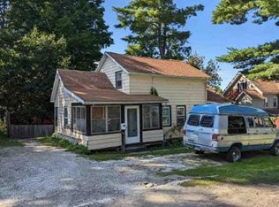 4 Tierney Pl, Pittsfield, MA 01201