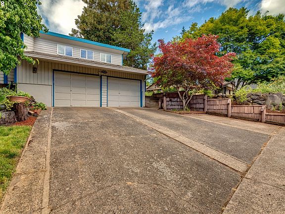4th image of 10104 NE 16th St